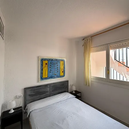 Con Piscina, Barbacoa Y Wifi Apartment Peniscola